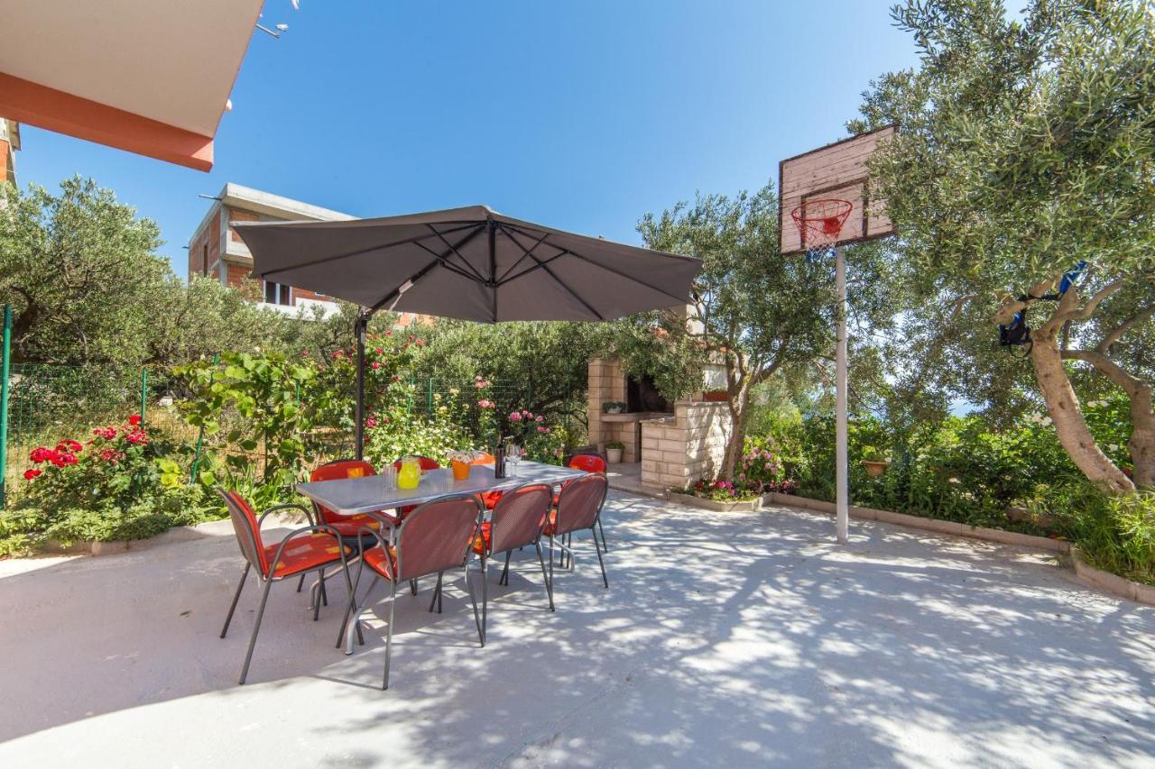 Apartments Deluxe Vucko Makarska Exterior photo