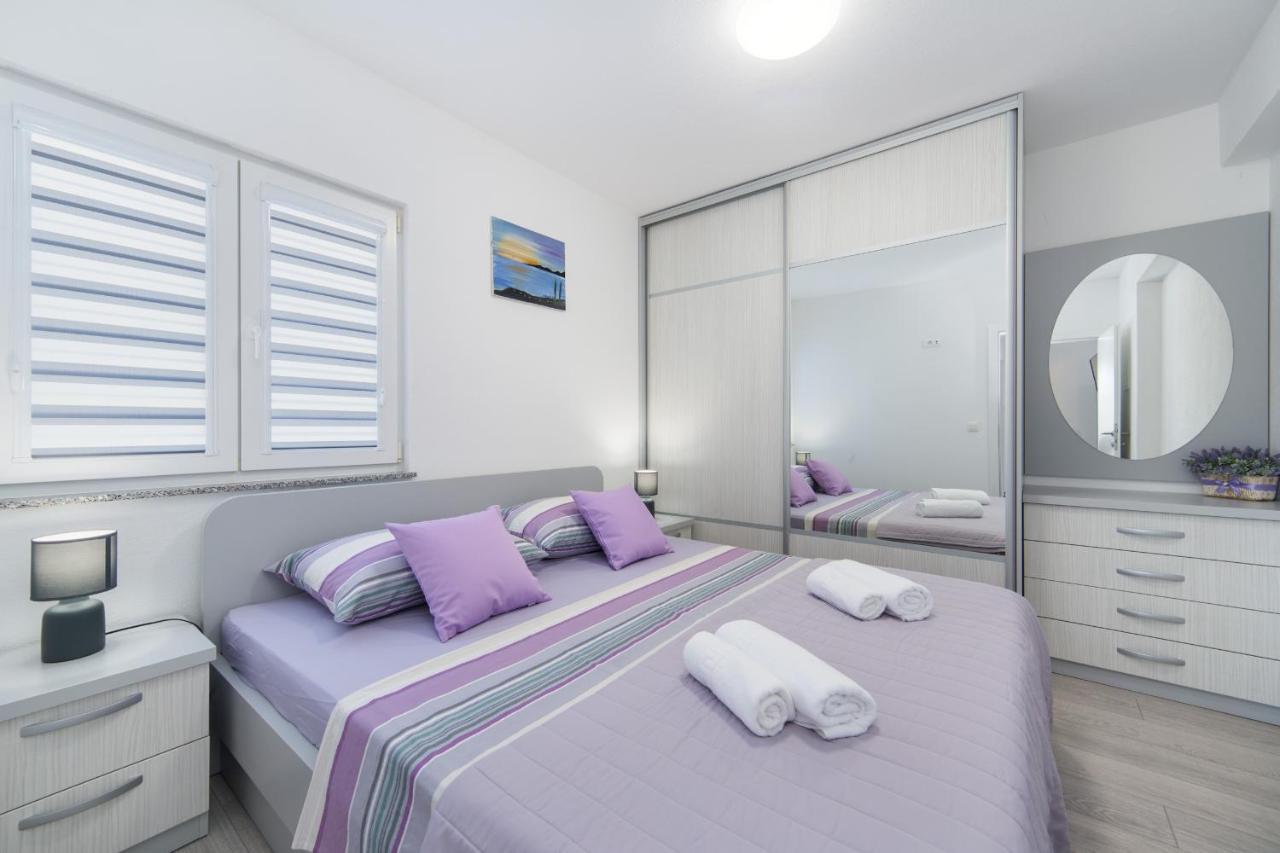 Apartments Deluxe Vucko Makarska Exterior photo