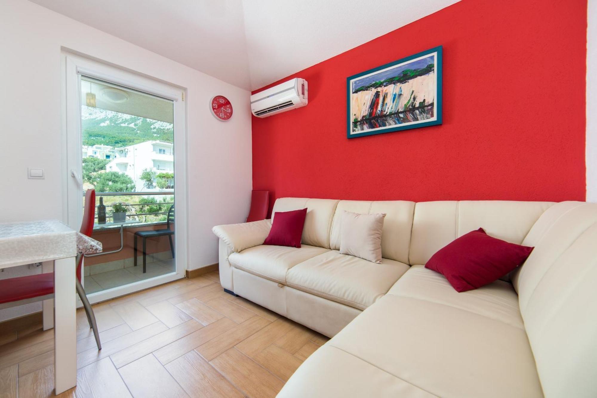 Apartments Deluxe Vucko Makarska Room photo