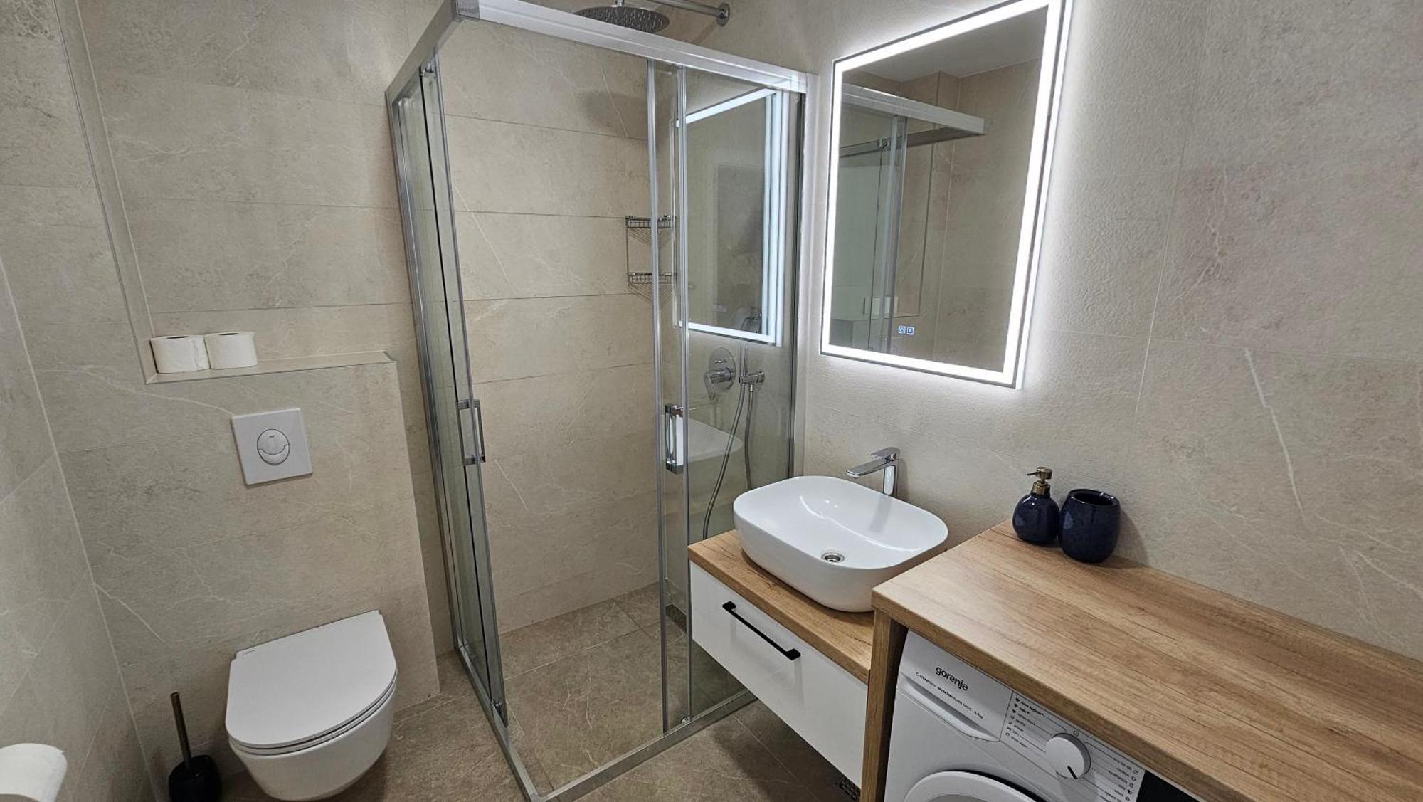 Apartments Deluxe Vucko Makarska Exterior photo